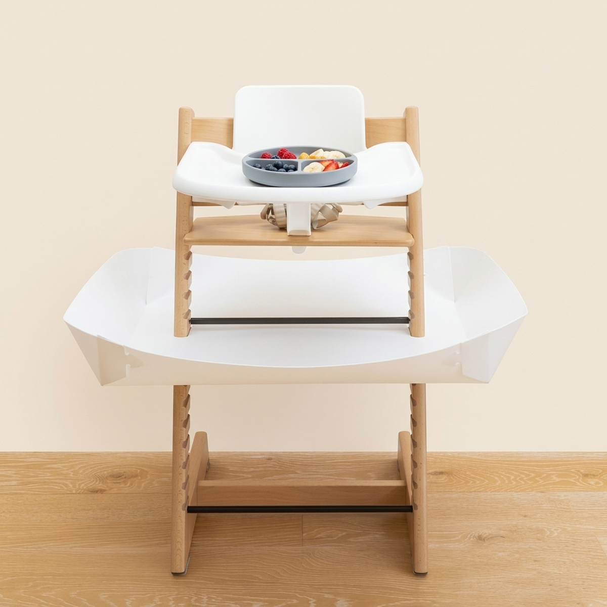 Baby Bubble™ 360° Highchair Food Catcher Tray View 1