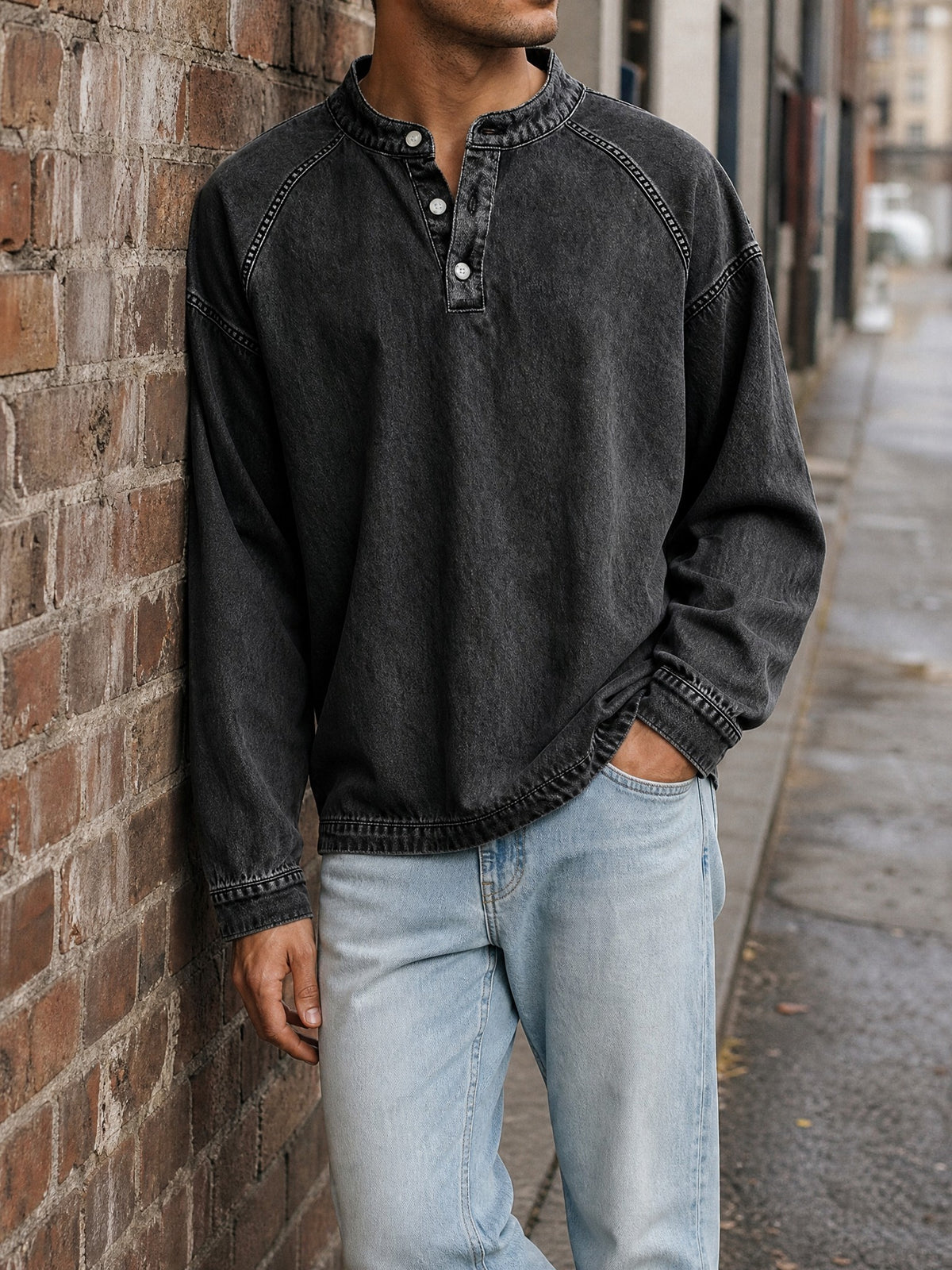 Vintage Washed Henley in black