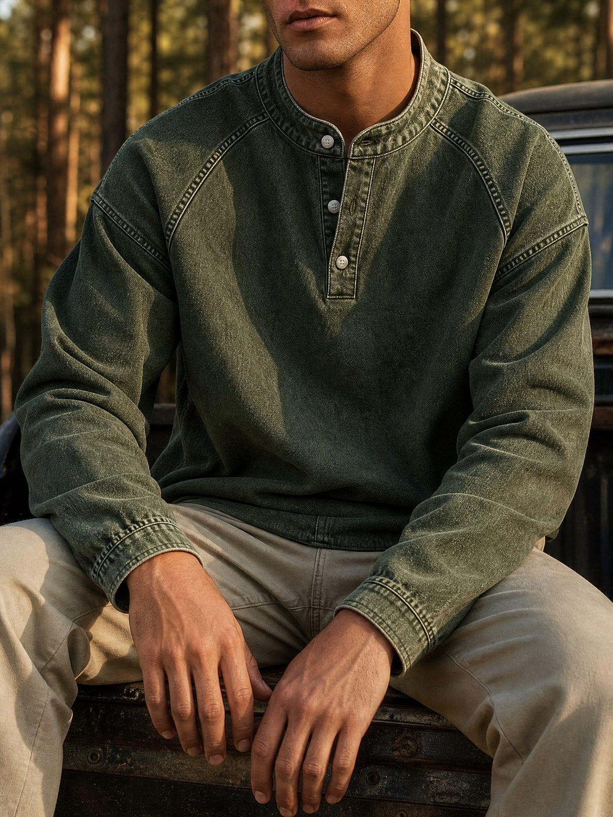 Vintage Washed Henley in dark green
