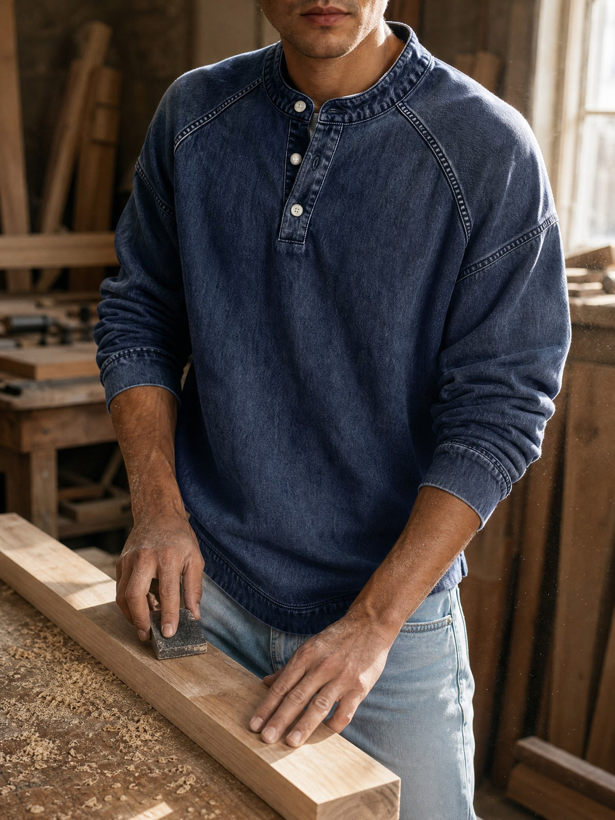 Vintage Washed Henley in navy
