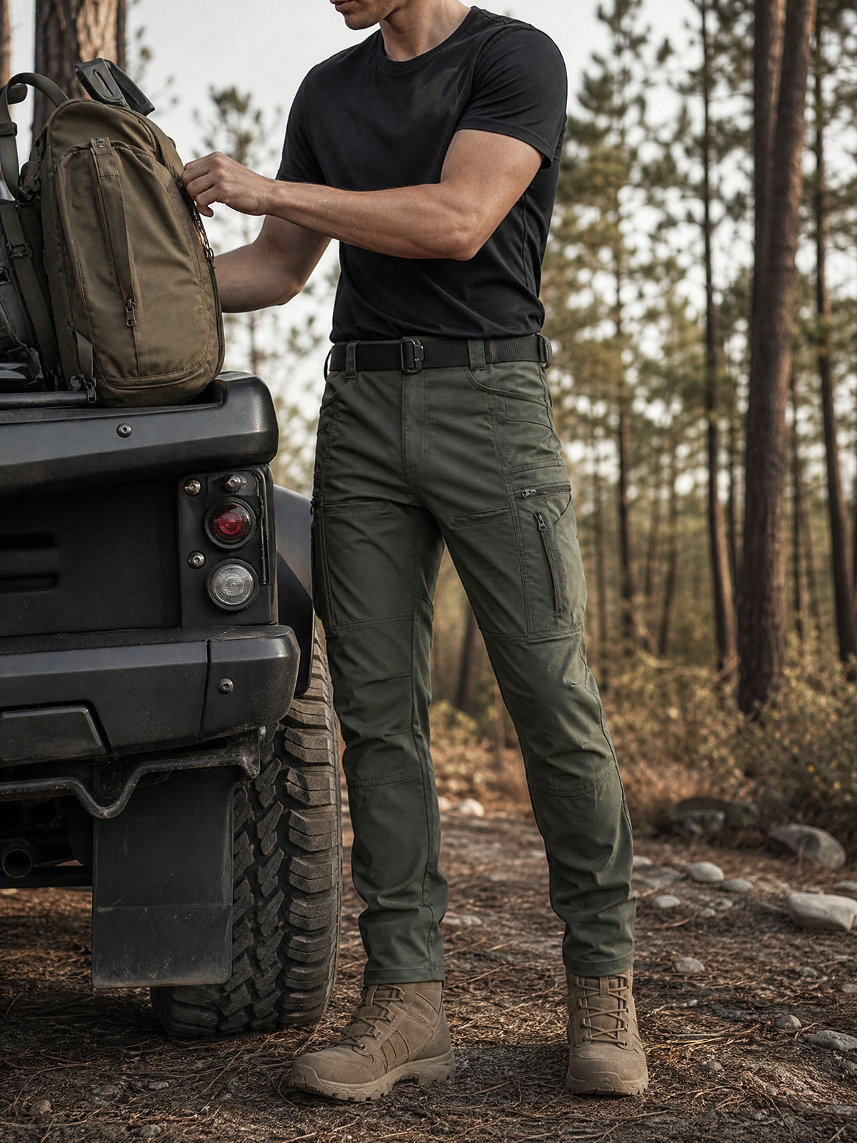 Tactical Cargo Trousers in army green